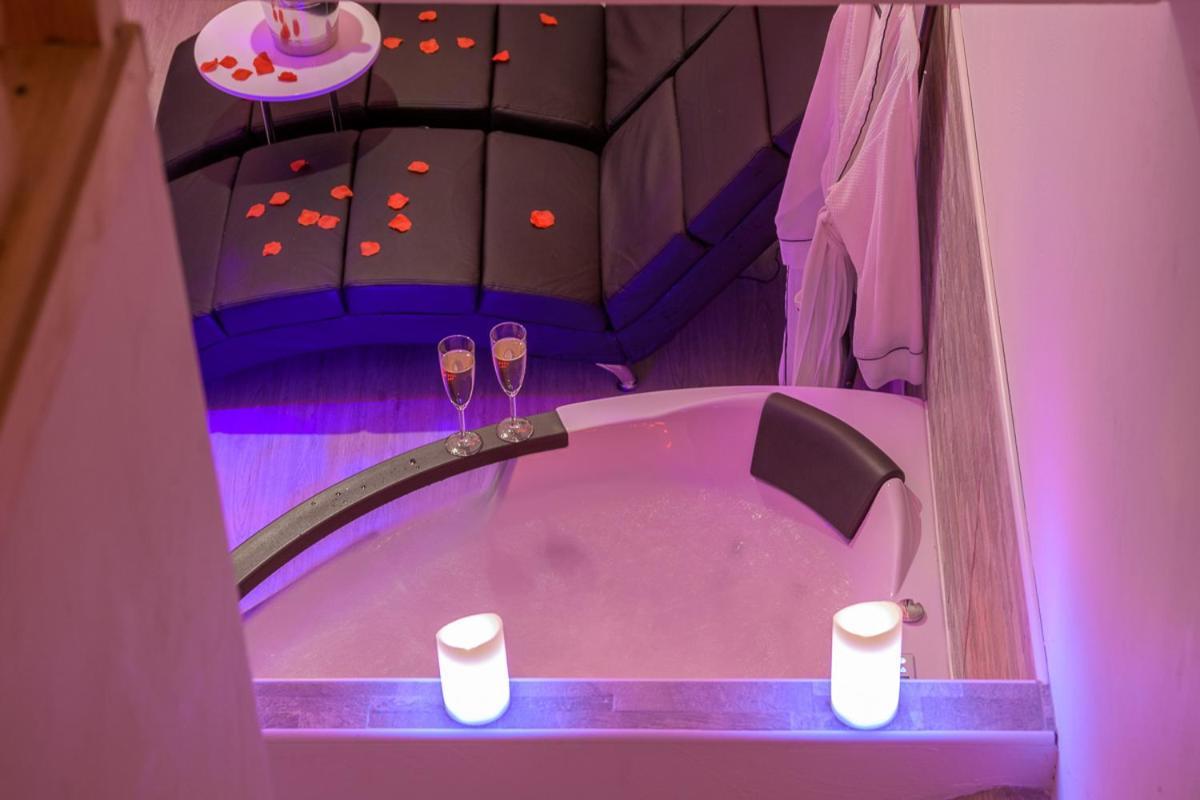 Love Room - Suite Romantique Avec Spa Privatif Le Puy-en-Velay 外观 照片