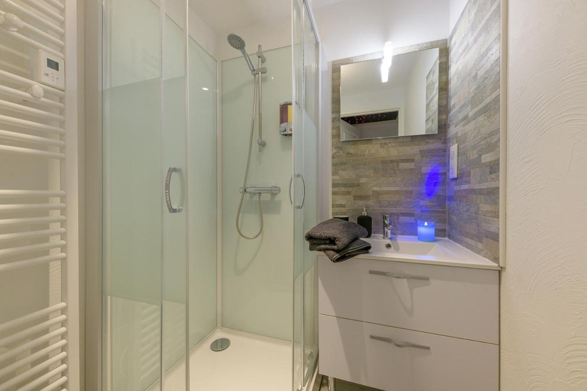 Love Room - Suite Romantique Avec Spa Privatif Le Puy-en-Velay 外观 照片