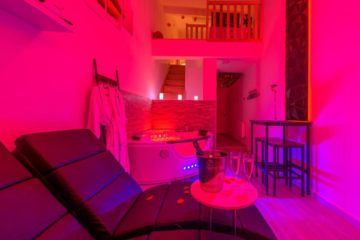 Love Room - Suite Romantique Avec Spa Privatif Le Puy-en-Velay 外观 照片