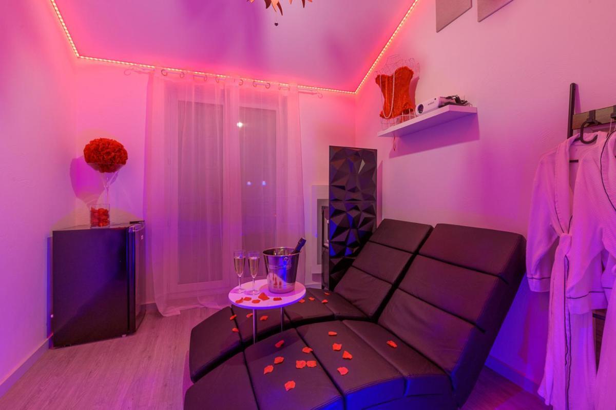 Love Room - Suite Romantique Avec Spa Privatif Le Puy-en-Velay 外观 照片