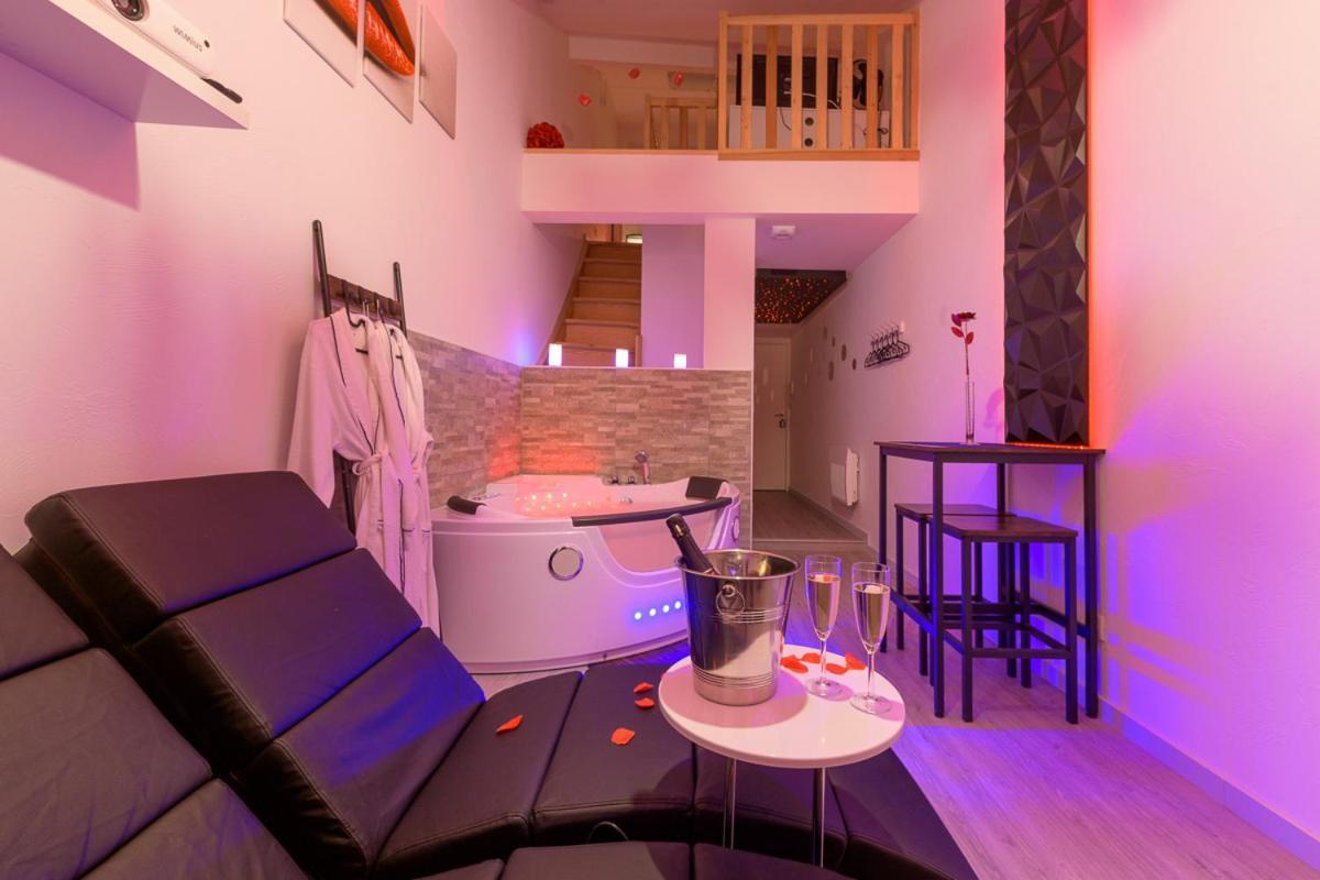 Love Room - Suite Romantique Avec Spa Privatif Le Puy-en-Velay 外观 照片