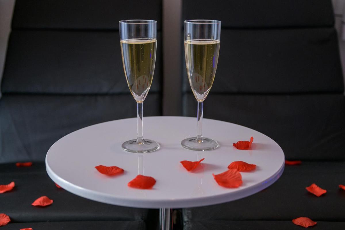 Love Room - Suite Romantique Avec Spa Privatif Le Puy-en-Velay 外观 照片