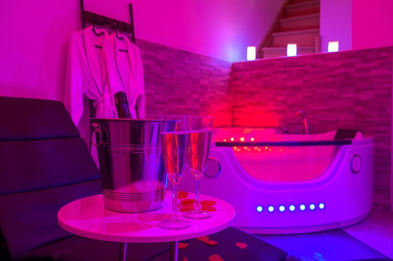 Love Room - Suite Romantique Avec Spa Privatif Le Puy-en-Velay 外观 照片
